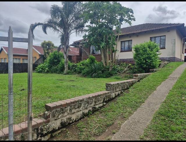 3 BEDROOM HOUSE FOR SALE IN SEA VIEW